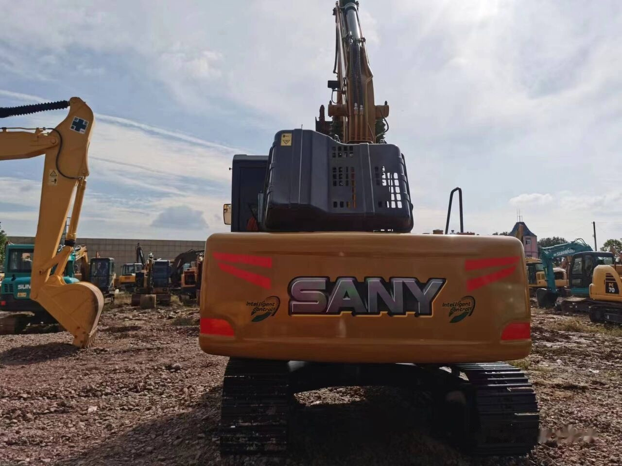Sany SY135C - Bager gusjeničar: slika Sany SY135C - Bager gusjeničar Sany SY135C - Bager gusjeničar: slika Sany SY135C - Bager gusjeničar