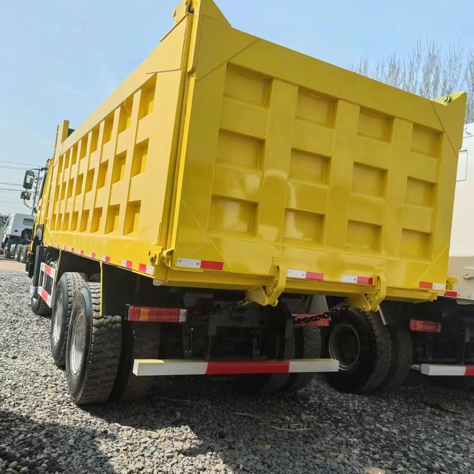 Sinotruk Howo 6*4 Right hand drive - Kiper: slika Sinotruk Howo 6*4 Right hand drive - Kiper Sinotruk Howo 6*4 Right hand drive - Kiper: slika Sinotruk Howo 6*4 Right hand drive - Kiper