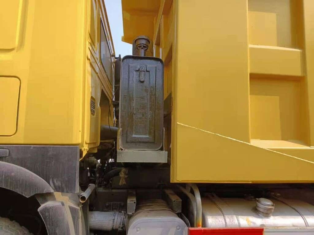 Sinotruk Howo - Kiper: slika Sinotruk Howo - Kiper Sinotruk Howo - Kiper: slika Sinotruk Howo - Kiper