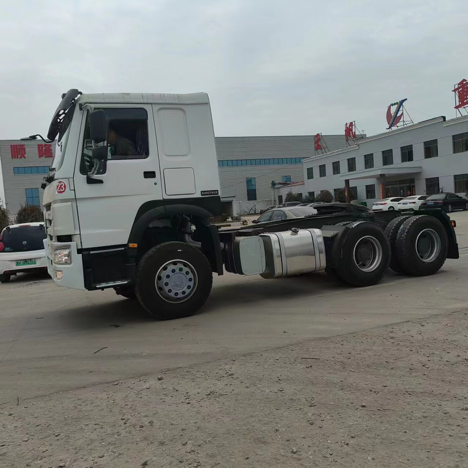 SINOTRUK HOWO trailer head - Tegljač: slika SINOTRUK HOWO trailer head - Tegljač SINOTRUK HOWO trailer head - Tegljač: slika SINOTRUK HOWO trailer head - Tegljač