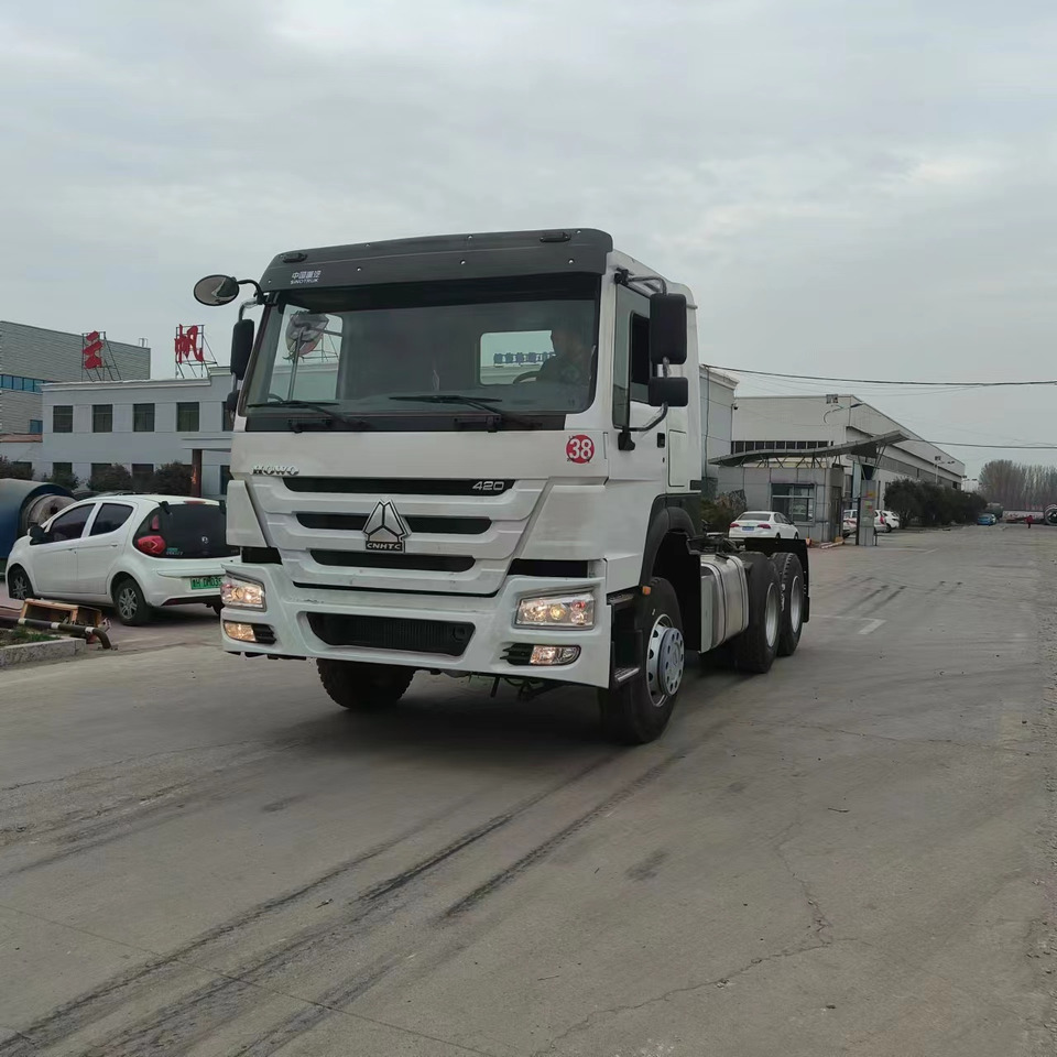 SINOTRUK HOWO trailer head - Tegljač: slika SINOTRUK HOWO trailer head - Tegljač SINOTRUK HOWO trailer head - Tegljač: slika SINOTRUK HOWO trailer head - Tegljač