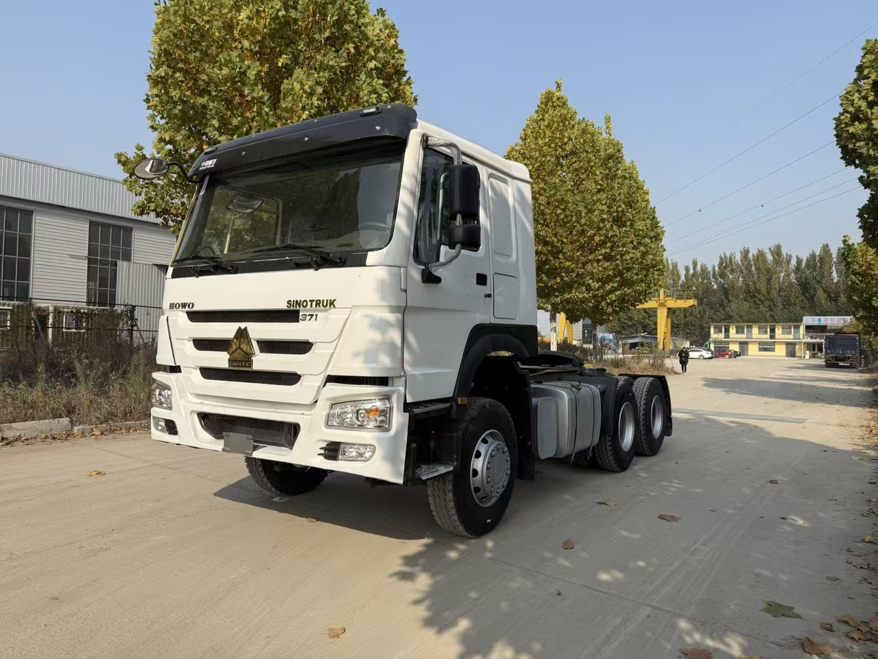 SINOTRUK Howo tractor head - Tegljač: slika SINOTRUK Howo tractor head - Tegljač SINOTRUK Howo tractor head - Tegljač: slika SINOTRUK Howo tractor head - Tegljač