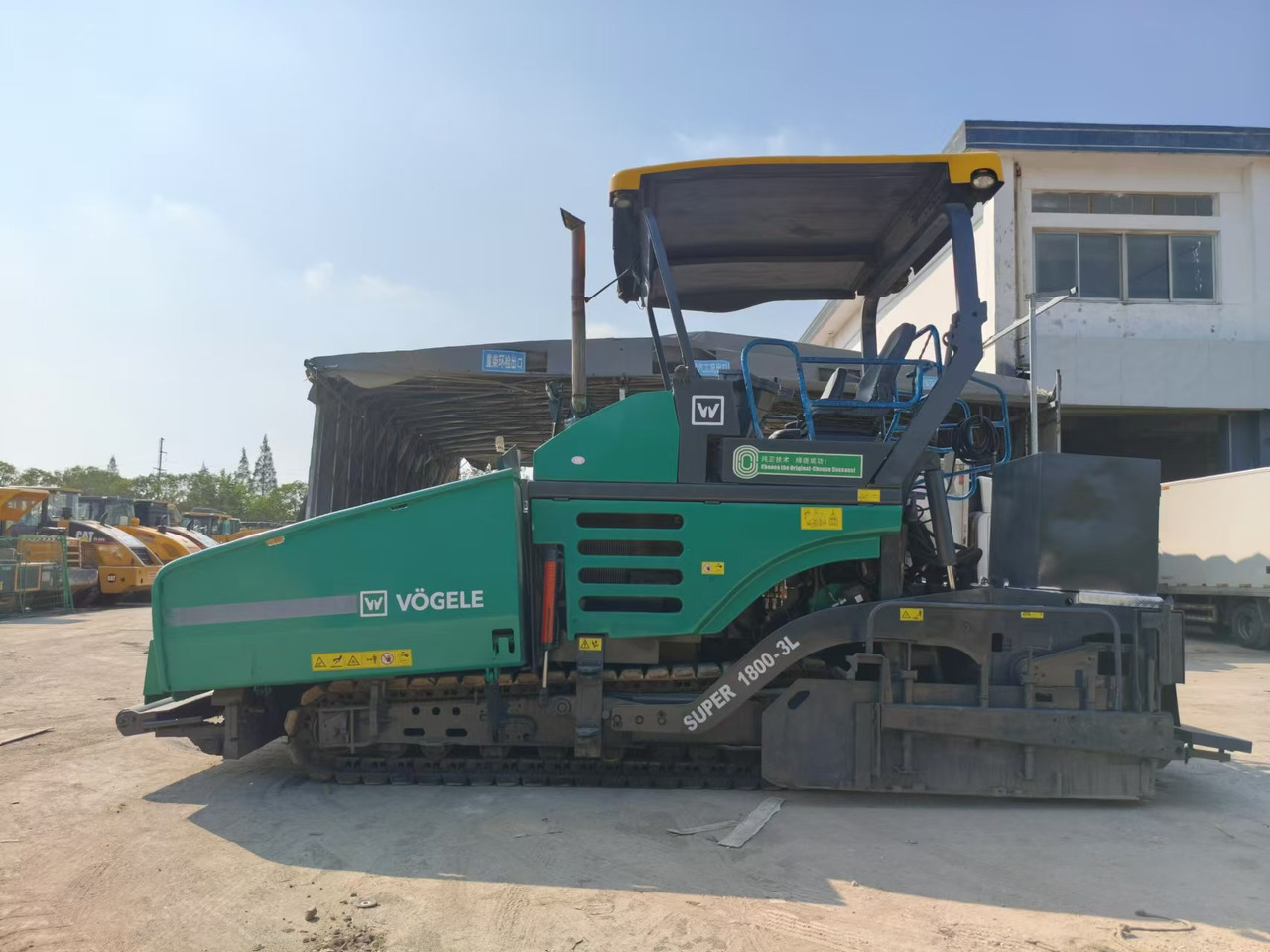VOGELE 1800-3L - Finišer za asfalt: slika VOGELE 1800-3L - Finišer za asfalt VOGELE 1800-3L - Finišer za asfalt: slika VOGELE 1800-3L - Finišer za asfalt