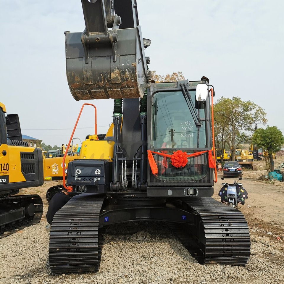 Volvo EC140 - Bager gusjeničar: slika Volvo EC140 - Bager gusjeničar Volvo EC140 - Bager gusjeničar: slika Volvo EC140 - Bager gusjeničar