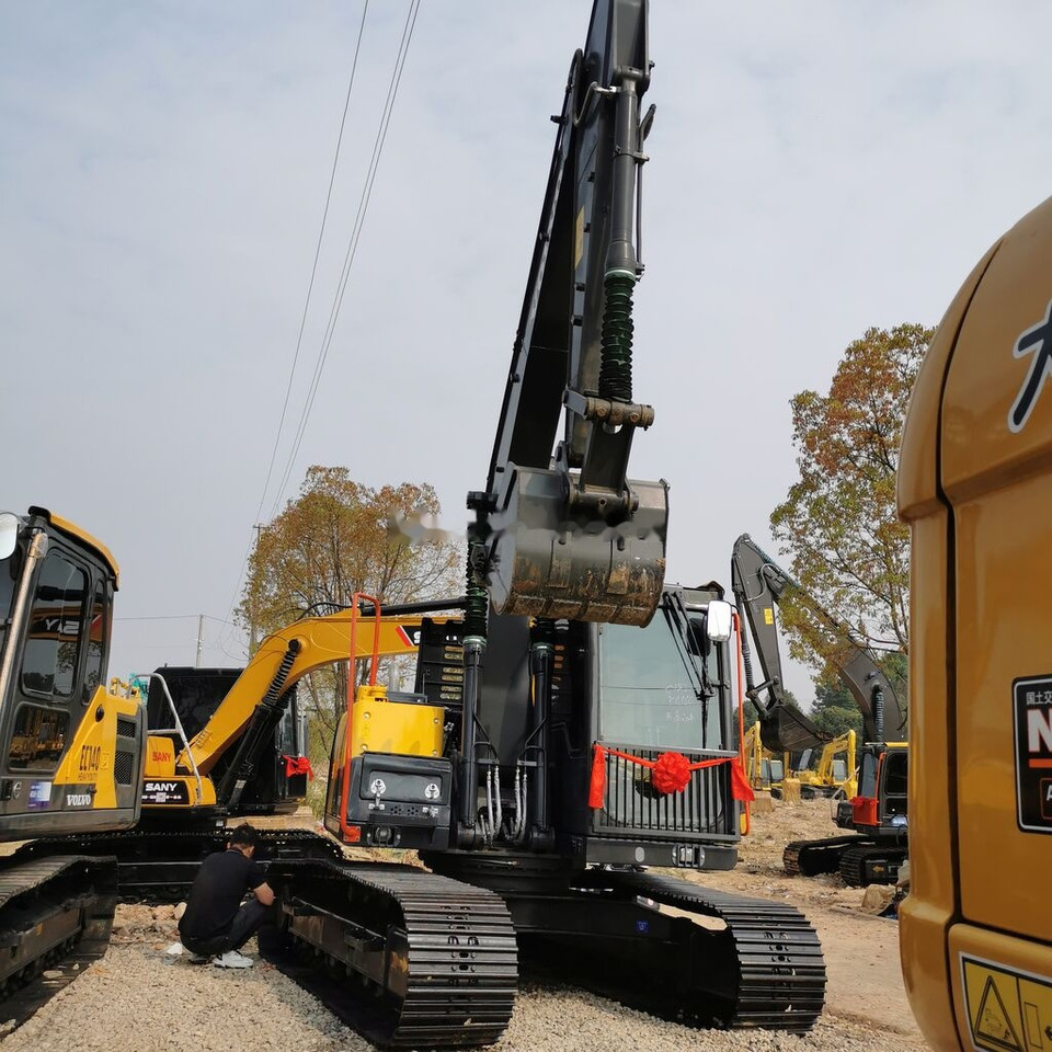 Volvo EC140 - Bager gusjeničar: slika Volvo EC140 - Bager gusjeničar Volvo EC140 - Bager gusjeničar: slika Volvo EC140 - Bager gusjeničar