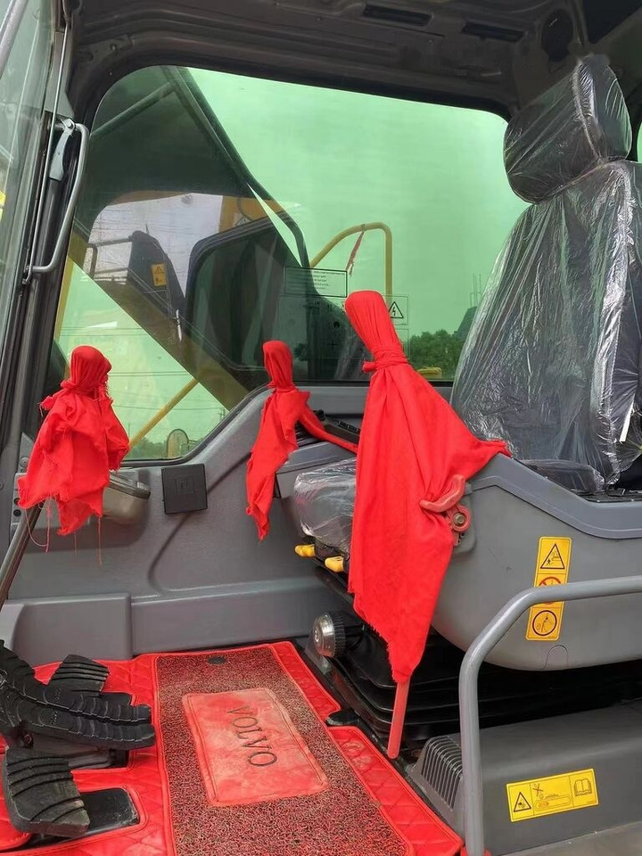 Volvo EC210 - Bager gusjeničar: slika Volvo EC210 - Bager gusjeničar Volvo EC210 - Bager gusjeničar: slika Volvo EC210 - Bager gusjeničar