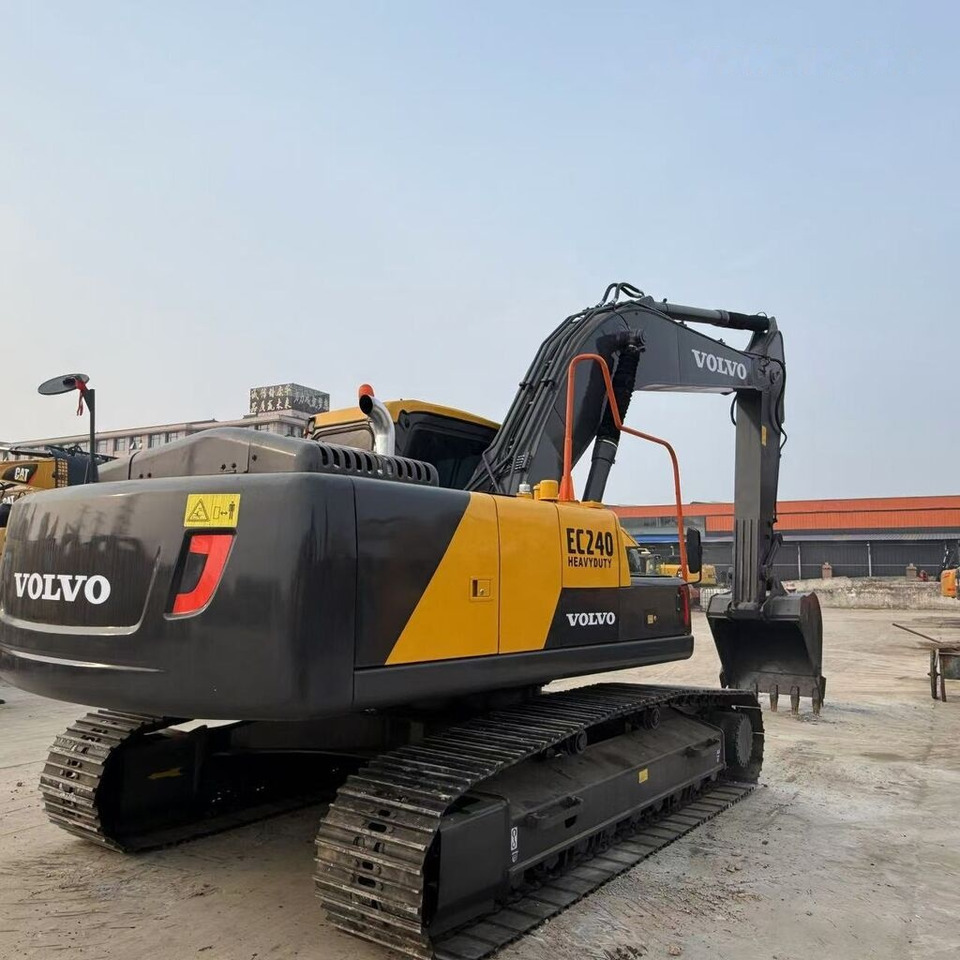 Volvo EC240 - Bager gusjeničar: slika Volvo EC240 - Bager gusjeničar Volvo EC240 - Bager gusjeničar: slika Volvo EC240 - Bager gusjeničar