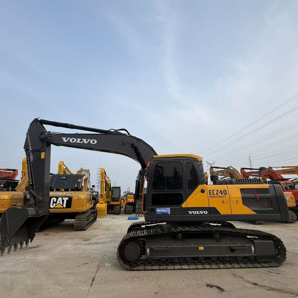 Volvo EC240 - Bager gusjeničar: slika Volvo EC240 - Bager gusjeničar Volvo EC240 - Bager gusjeničar: slika Volvo EC240 - Bager gusjeničar