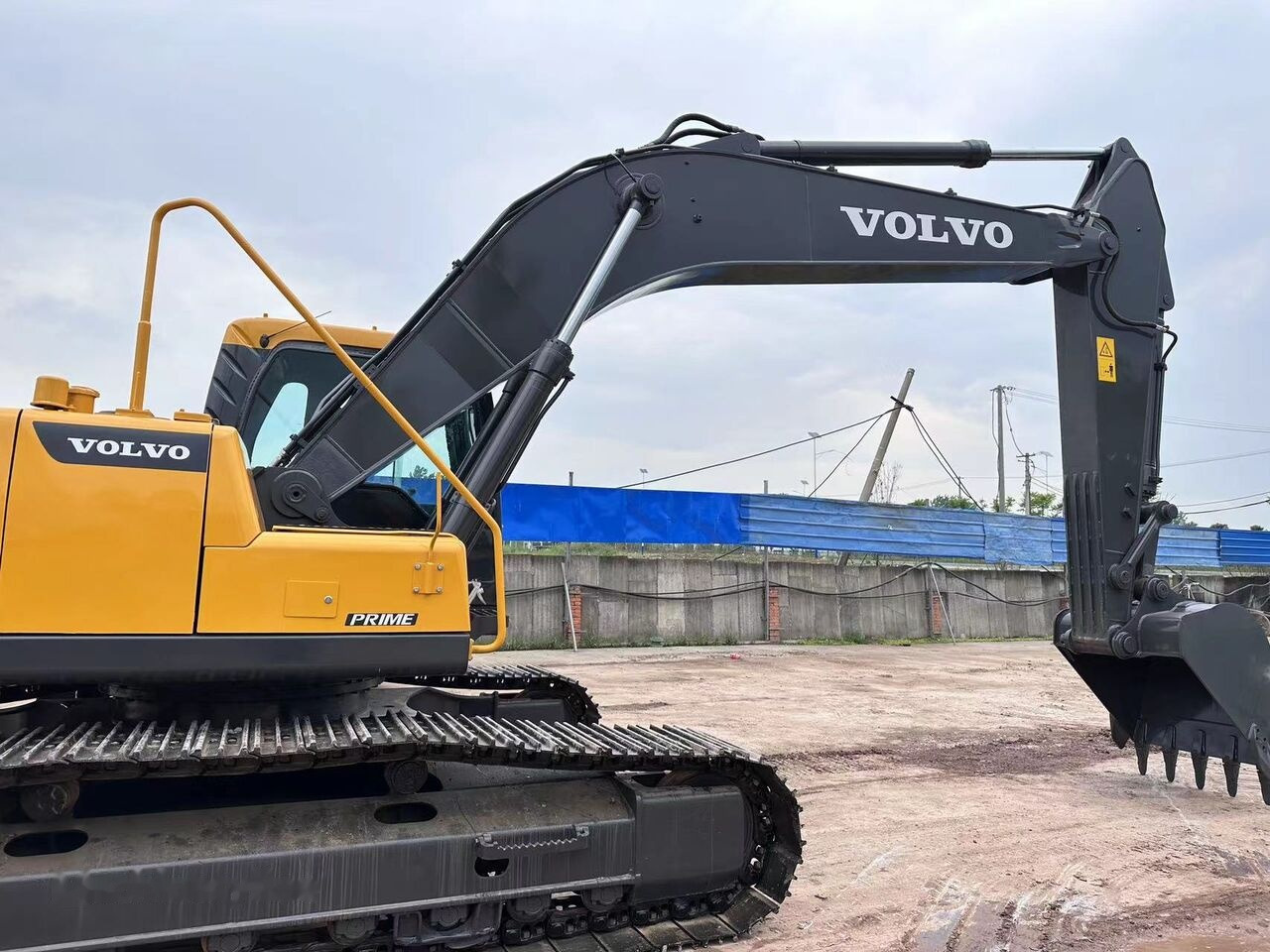 Volvo EC240D - Bager gusjeničar: slika Volvo EC240D - Bager gusjeničar Volvo EC240D - Bager gusjeničar: slika Volvo EC240D - Bager gusjeničar