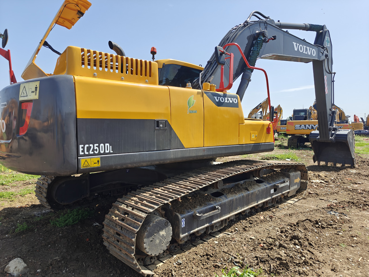Volvo EC250D - Bager gusjeničar: slika Volvo EC250D - Bager gusjeničar Volvo EC250D - Bager gusjeničar: slika Volvo EC250D - Bager gusjeničar