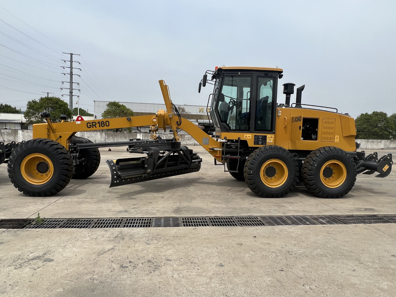 XCMG GR180 - Grejder: slika XCMG GR180 - Grejder XCMG GR180 - Grejder: slika XCMG GR180 - Grejder