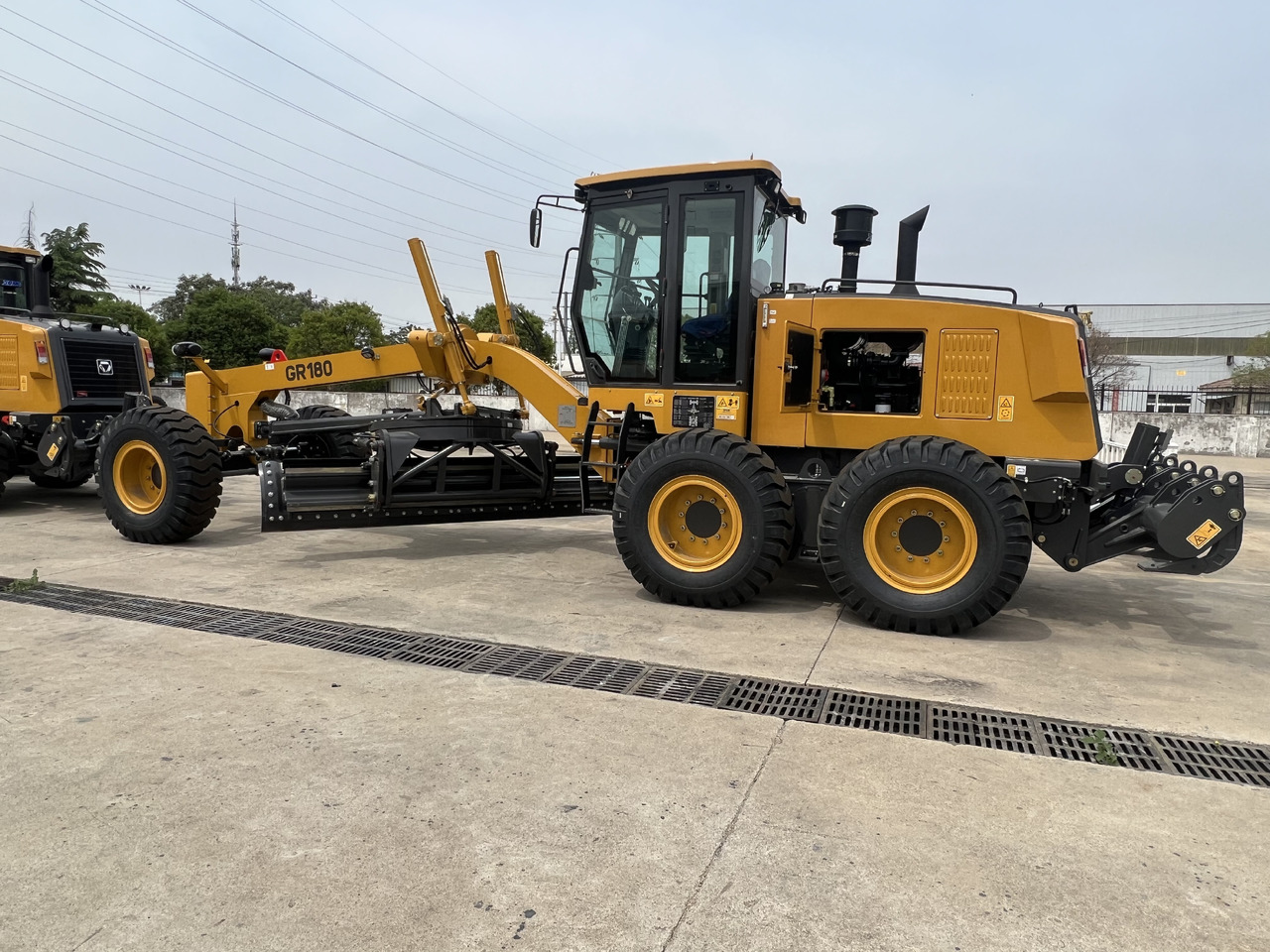 XCMG GR180 - Grejder: slika XCMG GR180 - Grejder XCMG GR180 - Grejder: slika XCMG GR180 - Grejder