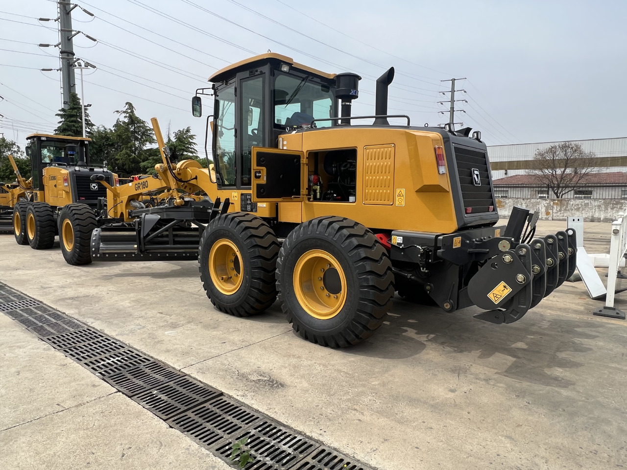 XCMG GR180 - Grejder: slika XCMG GR180 - Grejder XCMG GR180 - Grejder: slika XCMG GR180 - Grejder