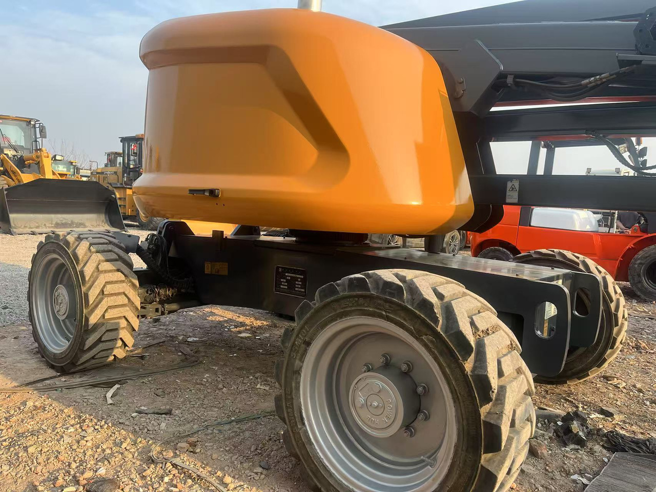 XCMG GTBZ14 aerial platform - Podizna platforma montirana na kamion: slika XCMG GTBZ14 aerial platform - Podizna platforma montirana na kamion XCMG GTBZ14 aerial platform - Podizna platforma montirana na kamion: slika XCMG GTBZ14 aerial platform - Podizna platforma montirana na kamion