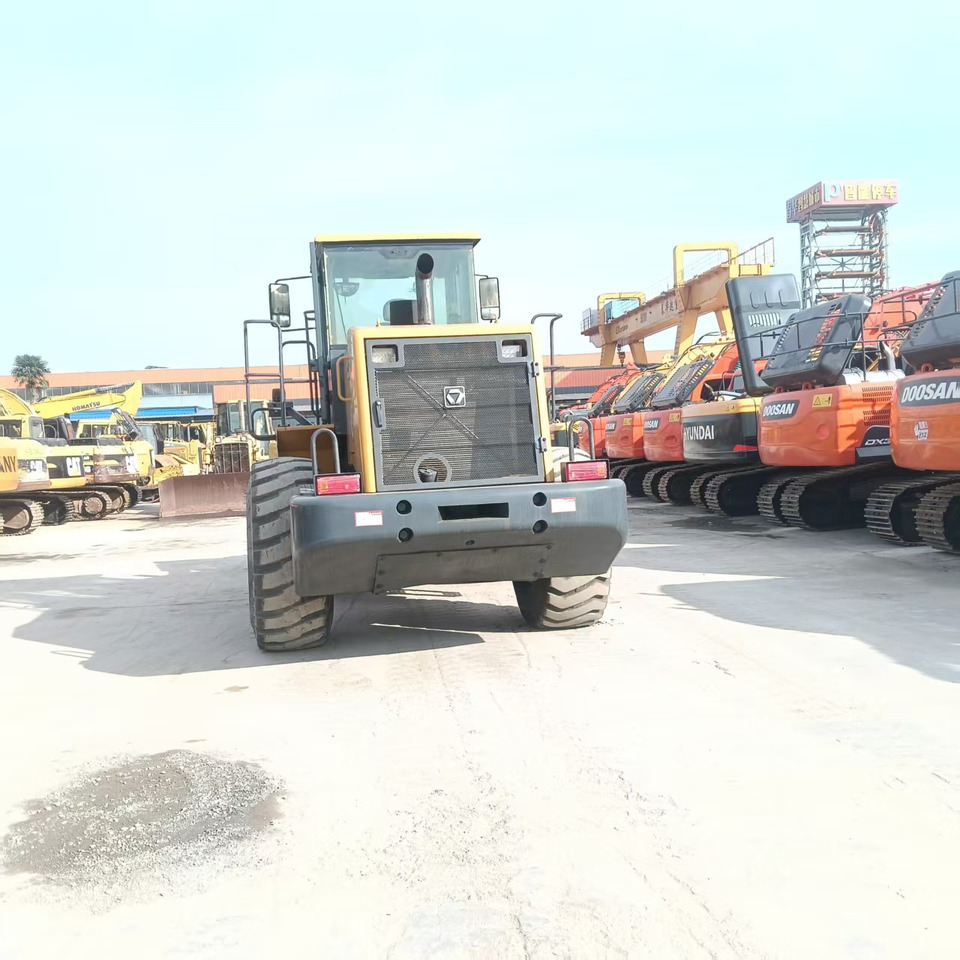 XCMG LW600FV - Utovarivač na kotačima: slika XCMG LW600FV - Utovarivač na kotačima XCMG LW600FV - Utovarivač na kotačima: slika XCMG LW600FV - Utovarivač na kotačima