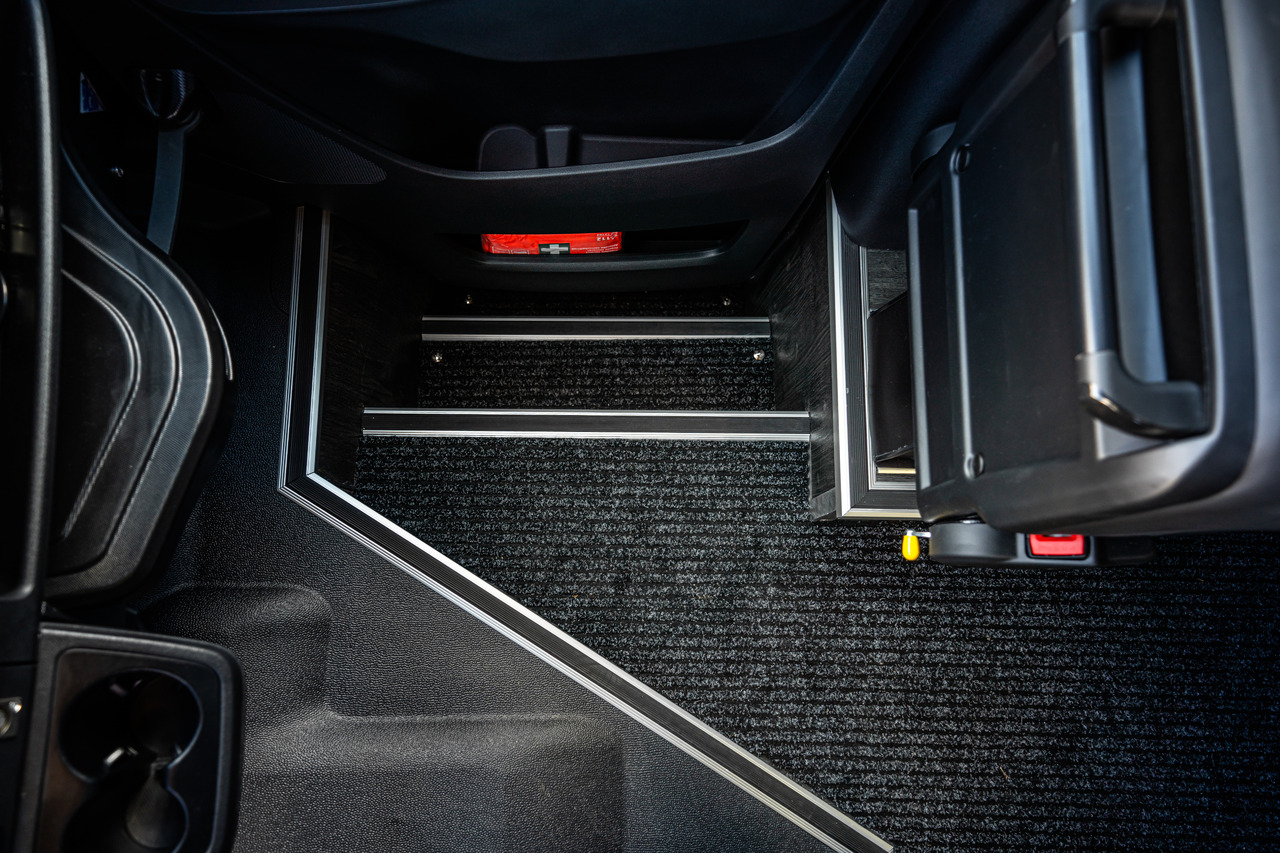 Mercedes-Benz New - Minibus, Putnički kombi: slika Mercedes-Benz New - Minibus, Putnički kombi Mercedes-Benz New - Minibus, Putnički kombi: slika Mercedes-Benz New - Minibus, Putnički kombi