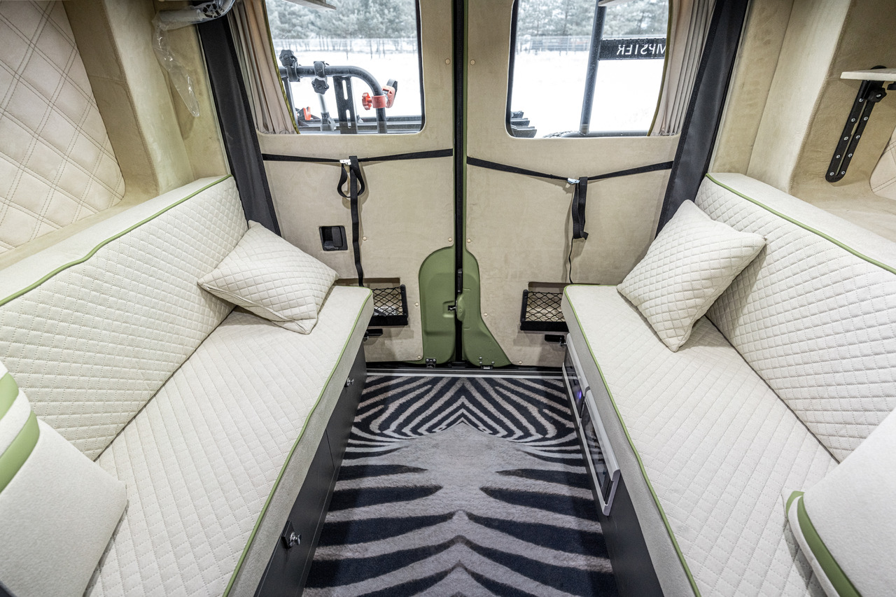 Mercedes-Benz Sprinter - Kamp kombi: slika Mercedes-Benz Sprinter - Kamp kombi Mercedes-Benz Sprinter - Kamp kombi: slika Mercedes-Benz Sprinter - Kamp kombi