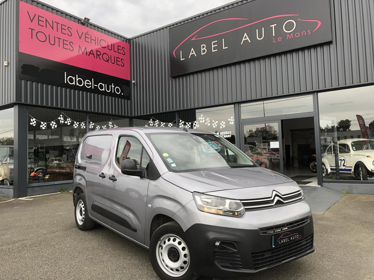 CITROEN berlingo M 1000KG BLUEHDI 130 S&S CLUB EAT8 - Furgon: slika CITROEN berlingo M 1000KG BLUEHDI 130 S&S CLUB EAT8 - Furgon CITROEN berlingo M 1000KG BLUEHDI 130 S&S CLUB EAT8 - Furgon: slika CITROEN berlingo M 1000KG BLUEHDI 130 S&S CLUB EAT8 - Furgon