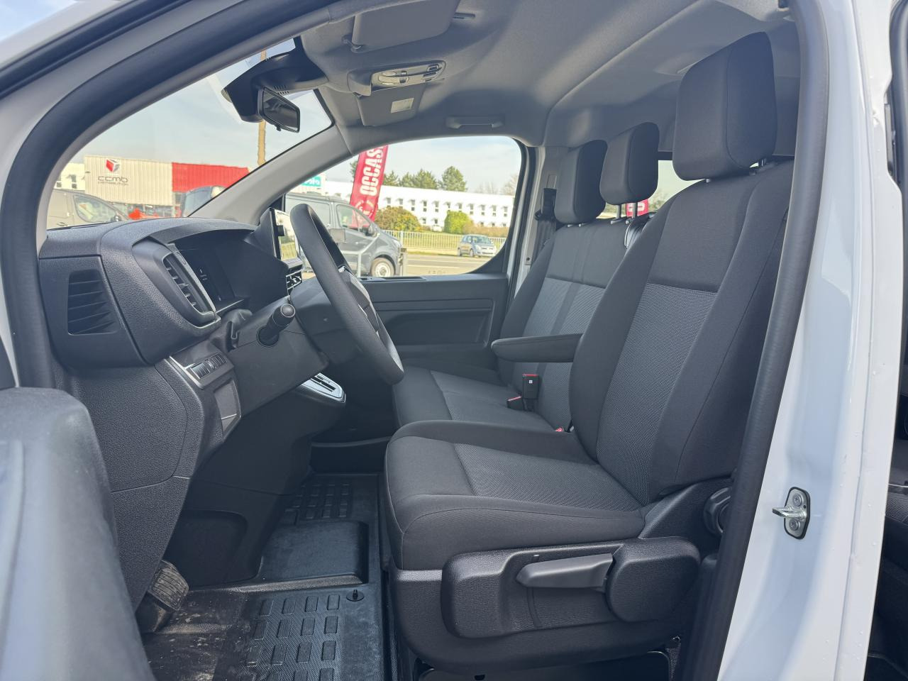 CITROEN jumpy M 2.0 HDI 180 EAT-8 CABINE APPROFONDIE 5 PLACES - Dostavno vozilo s dvostrukom kabinom: slika CITROEN jumpy M 2.0 HDI 180 EAT-8 CABINE APPROFONDIE 5 PLACES - Dostavno vozilo s dvostrukom kabinom CITROEN jumpy M 2.0 HDI 180 EAT-8 CABINE APPROFONDIE 5 PLACES - Dostavno vozilo s dvostrukom kabinom: slika CITROEN jumpy M 2.0 HDI 180 EAT-8 CABINE APPROFONDIE 5 PLACES - Dostavno vozilo s dvostrukom kabinom