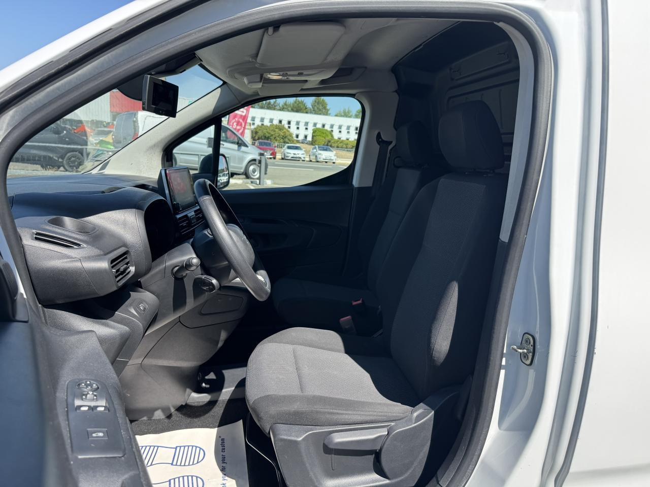 Citroen Berlingo M 650KG BLUEHDI 100 S&S DRIVER - Mali kombi: slika Citroen Berlingo M 650KG BLUEHDI 100 S&S DRIVER - Mali kombi Citroen Berlingo M 650KG BLUEHDI 100 S&S DRIVER - Mali kombi: slika Citroen Berlingo M 650KG BLUEHDI 100 S&S DRIVER - Mali kombi