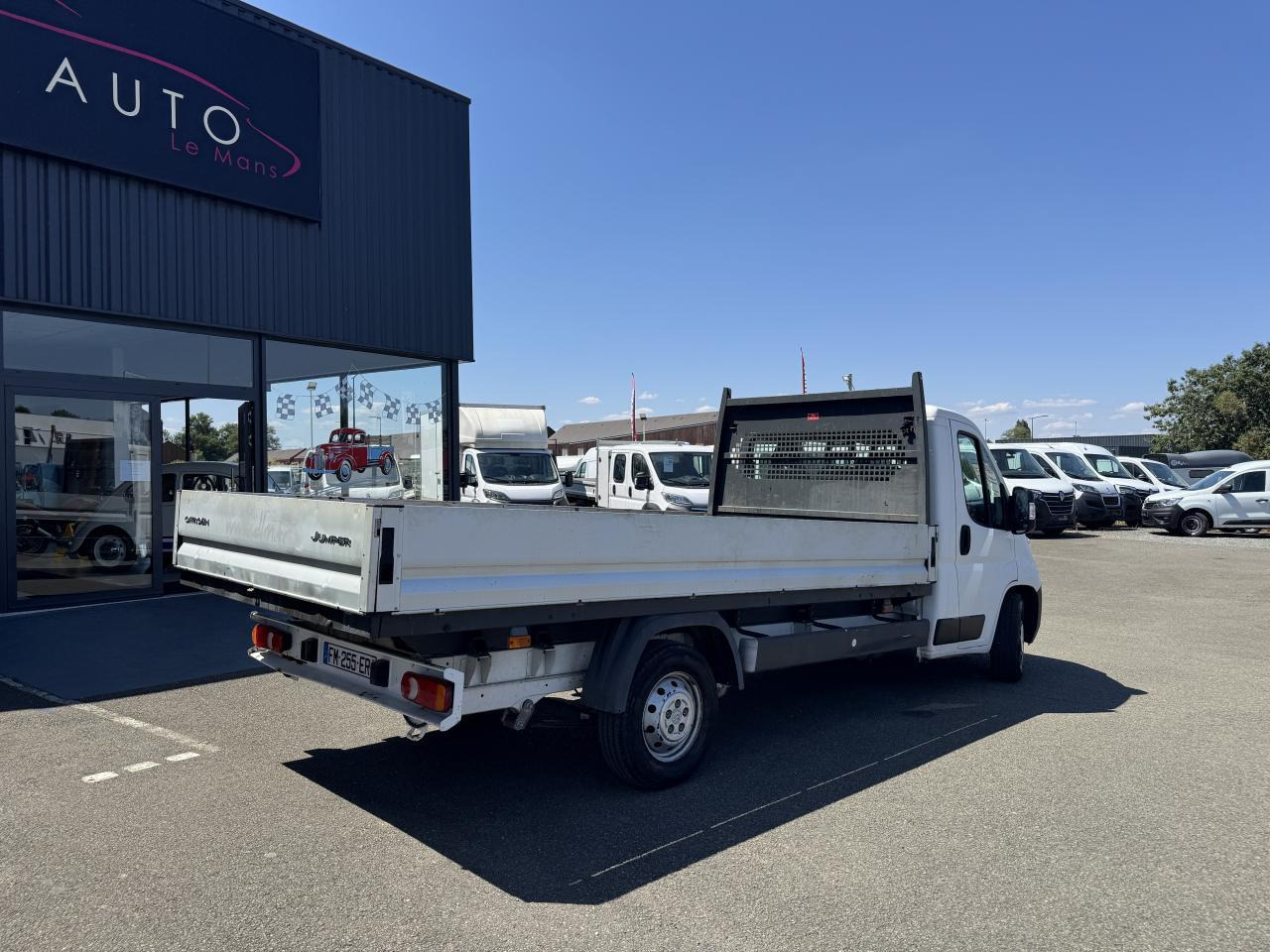 Citroen Jumper CITROËN 3T5 PLATEAU 4M20 2.2 HDI 140 CH CONTROL - Dostavno vozilo s ravnom platformom: slika Citroen Jumper CITROËN 3T5 PLATEAU 4M20 2.2 HDI 140 CH CONTROL - Dostavno vozilo s ravnom platformom Citroen Jumper CITROËN 3T5 PLATEAU 4M20 2.2 HDI 140 CH CONTROL - Dostavno vozilo s ravnom platformom: slika Citroen Jumper CITROËN 3T5 PLATEAU 4M20 2.2 HDI 140 CH CONTROL - Dostavno vozilo s ravnom platformom