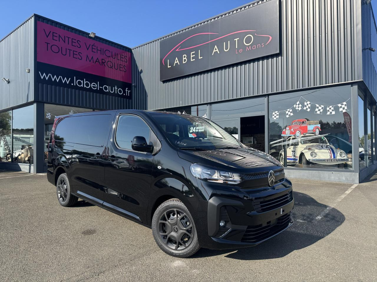 Citroen Jumpy XL 2.0 BLUEHDI 180CH S&S CABINE APPROFONDIE FIXE EAT8 5 PLACES - Dostavno vozilo s dvostrukom kabinom: slika Citroen Jumpy XL 2.0 BLUEHDI 180CH S&S CABINE APPROFONDIE FIXE EAT8 5 PLACES - Dostavno vozilo s dvostrukom kabinom Citroen Jumpy XL 2.0 BLUEHDI 180CH S&S CABINE APPROFONDIE FIXE EAT8 5 PLACES - Dostavno vozilo s dvostrukom kabinom: slika Citroen Jumpy XL 2.0 BLUEHDI 180CH S&S CABINE APPROFONDIE FIXE EAT8 5 PLACES - Dostavno vozilo s dvostrukom kabinom