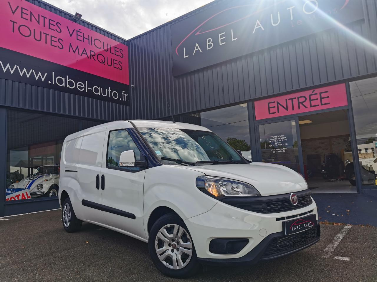 FIAT DOBLO 1.6 MJT 105 CH PRO LOUNGE FRIGORIFIQUE - Furgon: slika FIAT DOBLO 1.6 MJT 105 CH PRO LOUNGE FRIGORIFIQUE - Furgon FIAT DOBLO 1.6 MJT 105 CH PRO LOUNGE FRIGORIFIQUE - Furgon: slika FIAT DOBLO 1.6 MJT 105 CH PRO LOUNGE FRIGORIFIQUE - Furgon