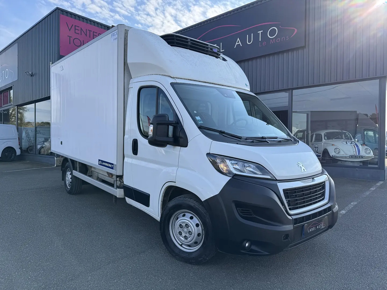 Fiat Ducato CCB 3.5 MAXI HD M 2.3 MULTIJET 130CH BUSINESS - Dostavno vozilo sa zatvorenim sandukom: slika Fiat Ducato CCB 3.5 MAXI HD M 2.3 MULTIJET 130CH BUSINESS - Dostavno vozilo sa zatvorenim sandukom Fiat Ducato CCB 3.5 MAXI HD M 2.3 MULTIJET 130CH BUSINESS - Dostavno vozilo sa zatvorenim sandukom: slika Fiat Ducato CCB 3.5 MAXI HD M 2.3 MULTIJET 130CH BUSINESS - Dostavno vozilo sa zatvorenim sandukom