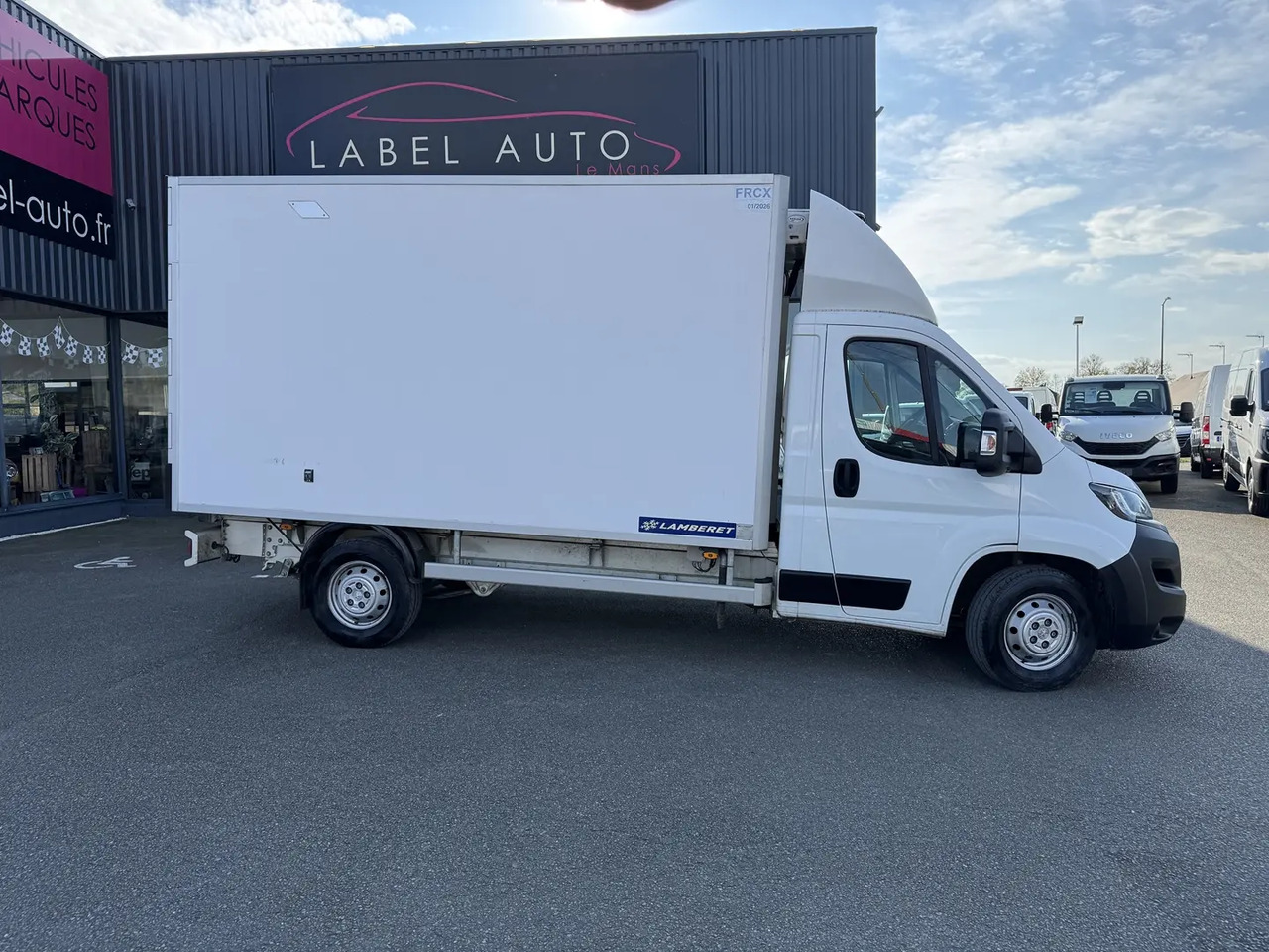 Fiat Ducato CCB 3.5 MAXI HD M 2.3 MULTIJET 130CH BUSINESS - Dostavno vozilo sa zatvorenim sandukom: slika Fiat Ducato CCB 3.5 MAXI HD M 2.3 MULTIJET 130CH BUSINESS - Dostavno vozilo sa zatvorenim sandukom Fiat Ducato CCB 3.5 MAXI HD M 2.3 MULTIJET 130CH BUSINESS - Dostavno vozilo sa zatvorenim sandukom: slika Fiat Ducato CCB 3.5 MAXI HD M 2.3 MULTIJET 130CH BUSINESS - Dostavno vozilo sa zatvorenim sandukom