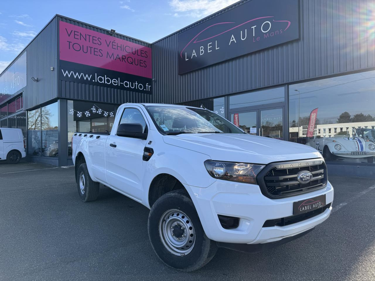 Ford Ranger 2.0 TDCI 170CH 4X4 SIMPLE CABINE XL - Pick-up: slika Ford Ranger 2.0 TDCI 170CH 4X4 SIMPLE CABINE XL - Pick-up Ford Ranger 2.0 TDCI 170CH 4X4 SIMPLE CABINE XL - Pick-up: slika Ford Ranger 2.0 TDCI 170CH 4X4 SIMPLE CABINE XL - Pick-up