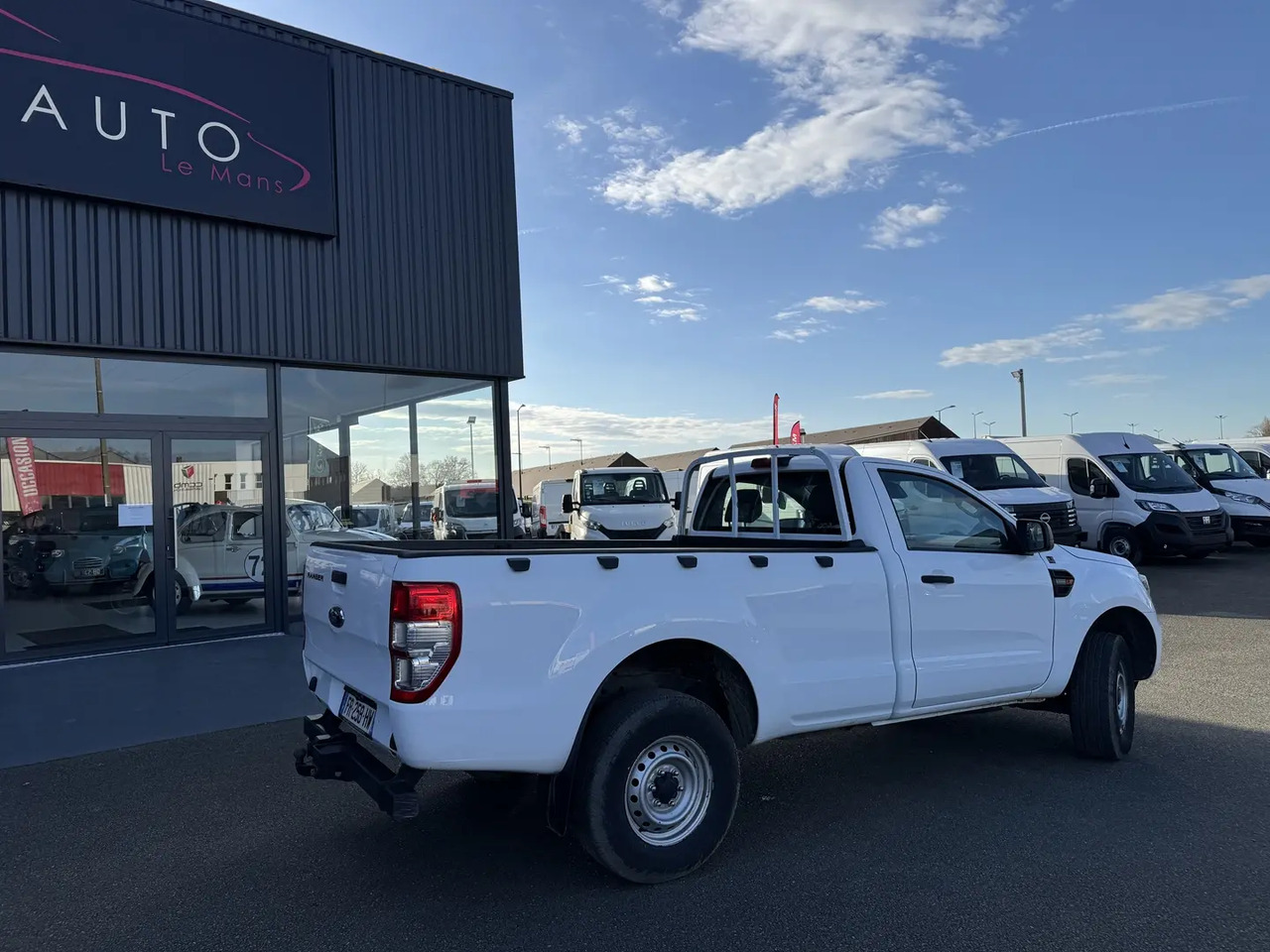 Ford Ranger 2.0 TDCI 170CH SIMPLE CABINE XL - Pick-up: slika Ford Ranger 2.0 TDCI 170CH SIMPLE CABINE XL - Pick-up Ford Ranger 2.0 TDCI 170CH SIMPLE CABINE XL - Pick-up: slika Ford Ranger 2.0 TDCI 170CH SIMPLE CABINE XL - Pick-up