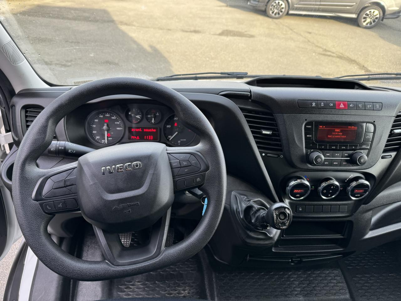 IVECO Daily 35 C 16H3.0 - BV Hi-Matic (Quad-Tor)  CHASSIS CABINE 2014 35C/35S Chassis cabine 35 C Epmt.4.1 - Dostavno vozilo sa zatvorenim sandukom: slika IVECO Daily 35 C 16H3.0 - BV Hi-Matic (Quad-Tor)  CHASSIS CABINE 2014 35C/35S Chassis cabine 35 C Epmt.4.1 - Dostavno vozilo sa zatvorenim sandukom IVECO Daily 35 C 16H3.0 - BV Hi-Matic (Quad-Tor)  CHASSIS CABINE 2014 35C/35S Chassis cabine 35 C Epmt.4.1 - Dostavno vozilo sa zatvorenim sandukom: slika IVECO Daily 35 C 16H3.0 - BV Hi-Matic (Quad-Tor)  CHASSIS CABINE 2014 35C/35S Chassis cabine 35 C Epmt.4.1 - Dostavno vozilo sa zatvorenim sandukom