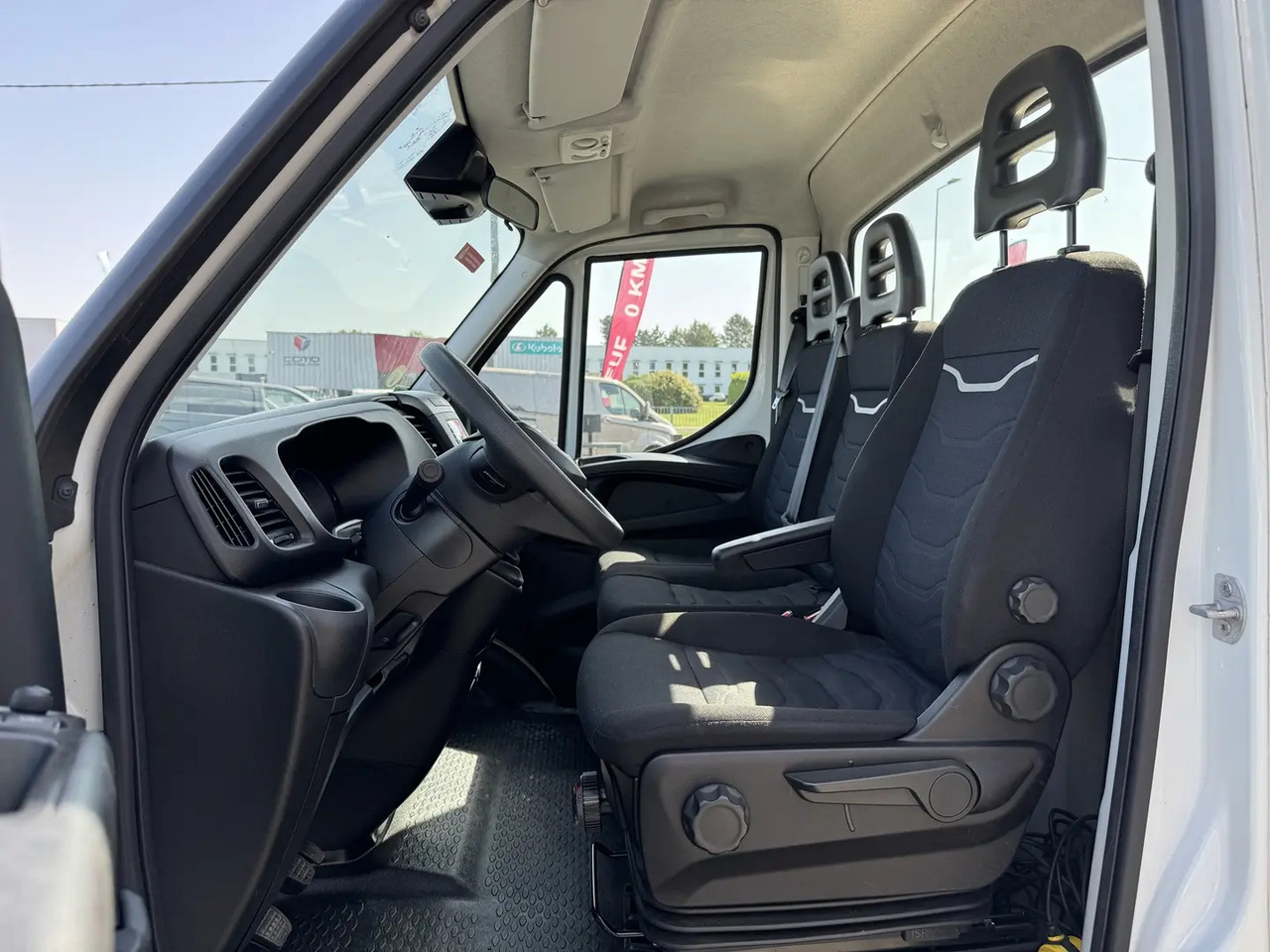 Iveco Daily 35S16H3.0 D EMPATTEMENT 4100 - Kamion za vuču: slika Iveco Daily 35S16H3.0 D EMPATTEMENT 4100 - Kamion za vuču Iveco Daily 35S16H3.0 D EMPATTEMENT 4100 - Kamion za vuču: slika Iveco Daily 35S16H3.0 D EMPATTEMENT 4100 - Kamion za vuču