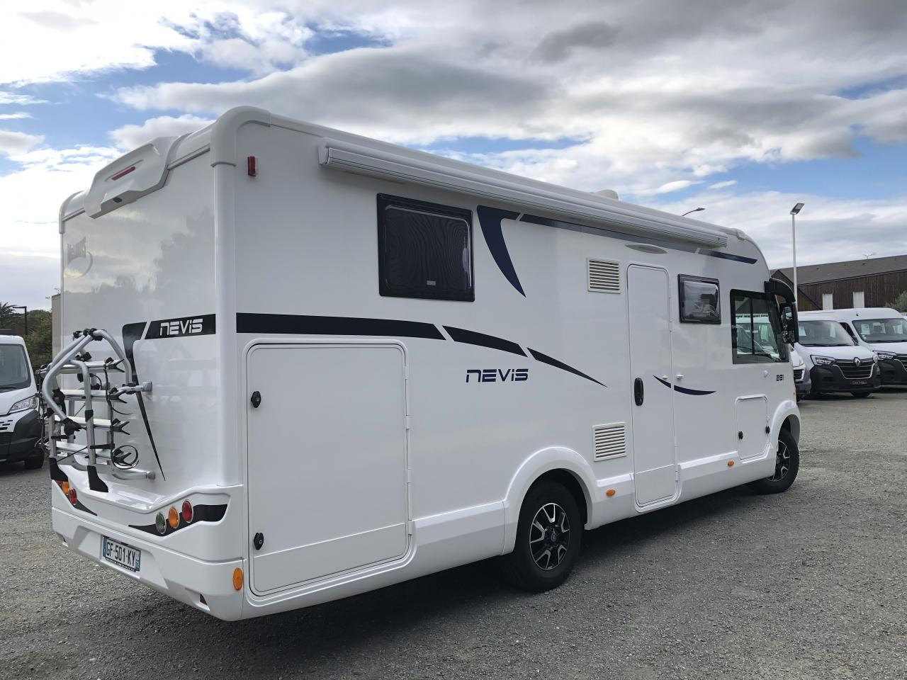 MC LOUIS NEVIS 281 - Integrirani kamper: slika MC LOUIS NEVIS 281 - Integrirani kamper MC LOUIS NEVIS 281 - Integrirani kamper: slika MC LOUIS NEVIS 281 - Integrirani kamper