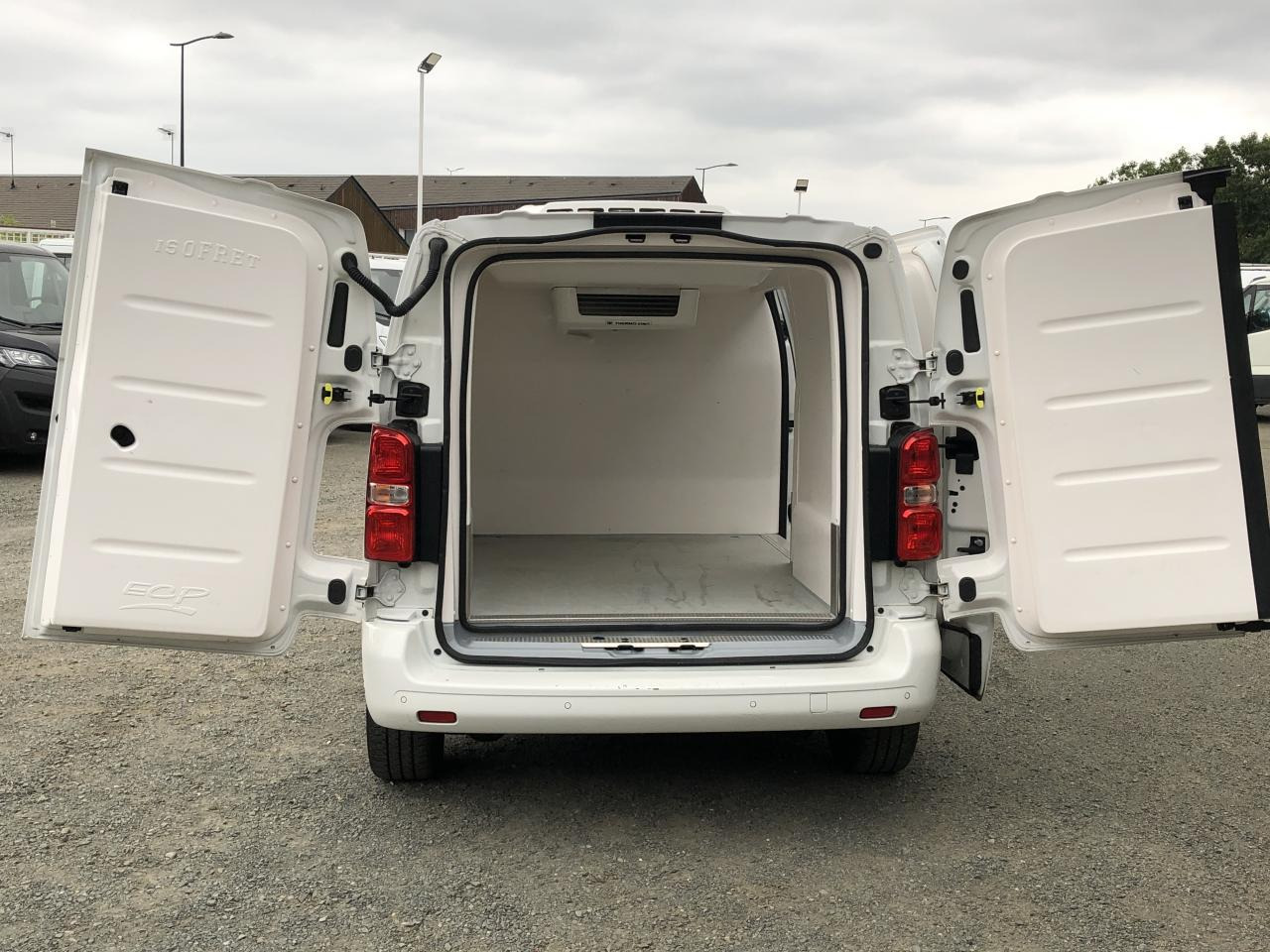 OPEL VIVARO 2.0 D 145CH FRIGORIFIQUE POSITIF THERMOKING - Dostavno vozilo hladnjača: slika OPEL VIVARO 2.0 D 145CH FRIGORIFIQUE POSITIF THERMOKING - Dostavno vozilo hladnjača OPEL VIVARO 2.0 D 145CH FRIGORIFIQUE POSITIF THERMOKING - Dostavno vozilo hladnjača: slika OPEL VIVARO 2.0 D 145CH FRIGORIFIQUE POSITIF THERMOKING - Dostavno vozilo hladnjača