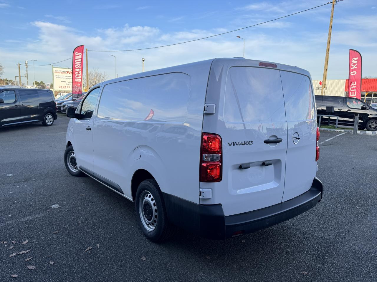 Novi Furgon OPEL Vivaro XL 2.0 BlueHDi - 145CH EAT8 S&S  FOURGON: slika Novi Furgon OPEL Vivaro XL 2.0 BlueHDi - 145CH EAT8 S&S  FOURGON