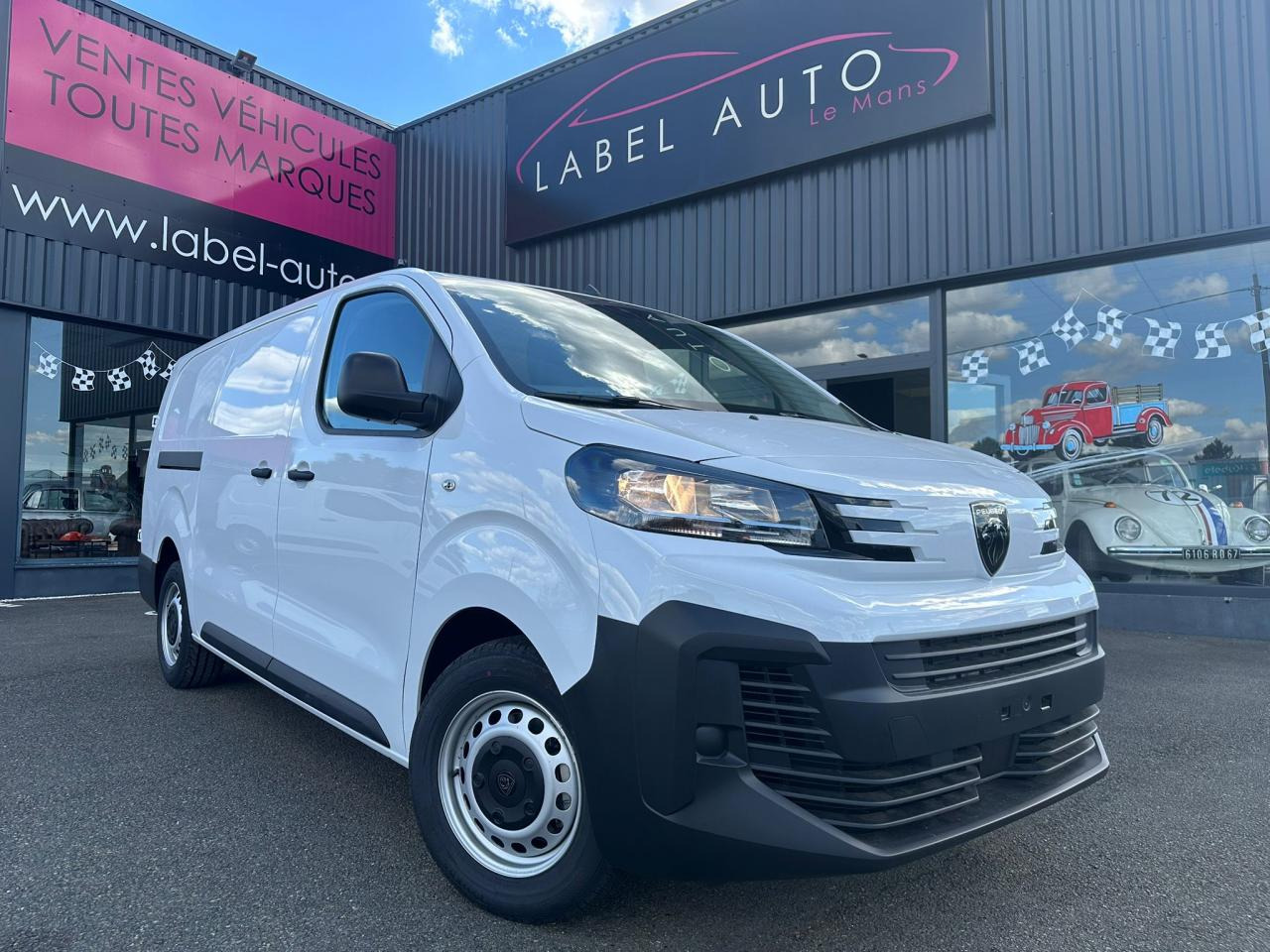 PEUGEOT Expert XL 2.0 BlueHDi - 145 III FOURGON Fourgon PHASE 2 - Furgon: slika PEUGEOT Expert XL 2.0 BlueHDi - 145 III FOURGON Fourgon PHASE 2 - Furgon PEUGEOT Expert XL 2.0 BlueHDi - 145 III FOURGON Fourgon PHASE 2 - Furgon: slika PEUGEOT Expert XL 2.0 BlueHDi - 145 III FOURGON Fourgon PHASE 2 - Furgon