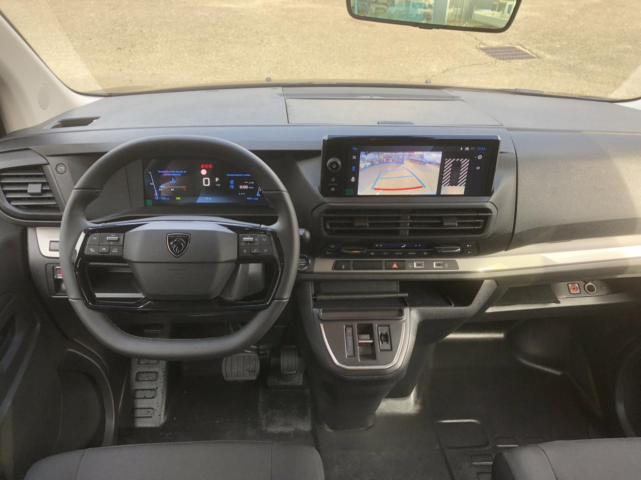 PEUGEOT Expert XL 2.0 BlueHDi - 180 S&S - BV EAT8 III CABINE APPROFONDIE Fourgon Cabine approfondie Fix - Furgon: slika PEUGEOT Expert XL 2.0 BlueHDi - 180 S&S - BV EAT8 III CABINE APPROFONDIE Fourgon Cabine approfondie Fix - Furgon PEUGEOT Expert XL 2.0 BlueHDi - 180 S&S - BV EAT8 III CABINE APPROFONDIE Fourgon Cabine approfondie Fix - Furgon: slika PEUGEOT Expert XL 2.0 BlueHDi - 180 S&S - BV EAT8 III CABINE APPROFONDIE Fourgon Cabine approfondie Fix - Furgon