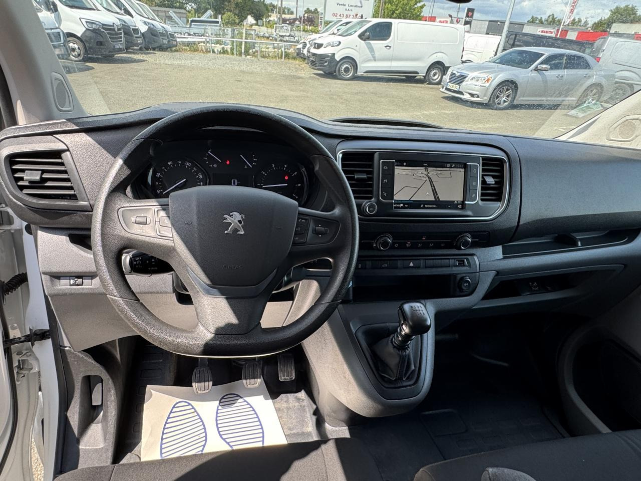 PEUGEOT expert XL 2.0 BLUEHDI 145CH S&S PACK ASPHALT - Furgon: slika PEUGEOT expert XL 2.0 BLUEHDI 145CH S&S PACK ASPHALT - Furgon PEUGEOT expert XL 2.0 BLUEHDI 145CH S&S PACK ASPHALT - Furgon: slika PEUGEOT expert XL 2.0 BLUEHDI 145CH S&S PACK ASPHALT - Furgon