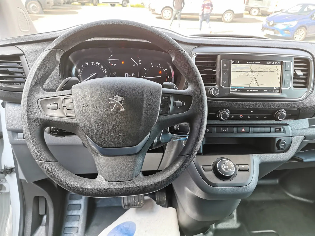 Peugeot Expert LONG 2.0 BLUEHDI 180CH S&S ASPHALT EAT8 - Furgon: slika Peugeot Expert LONG 2.0 BLUEHDI 180CH S&S ASPHALT EAT8 - Furgon Peugeot Expert LONG 2.0 BLUEHDI 180CH S&S ASPHALT EAT8 - Furgon: slika Peugeot Expert LONG 2.0 BLUEHDI 180CH S&S ASPHALT EAT8 - Furgon