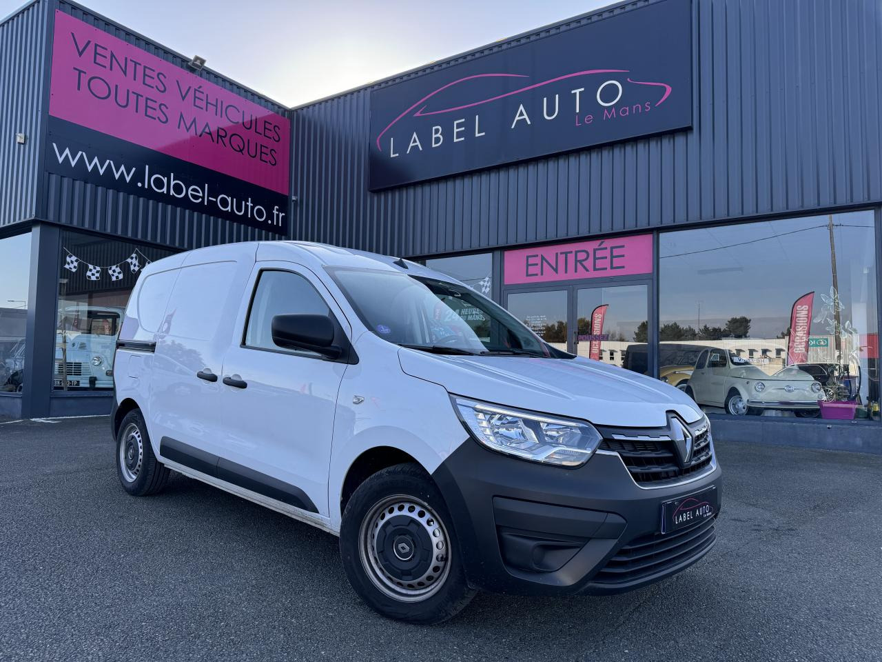 RENAULT EXPRESS 1.5 DCI 75CH CONFORT - Furgon: slika RENAULT EXPRESS 1.5 DCI 75CH CONFORT - Furgon RENAULT EXPRESS 1.5 DCI 75CH CONFORT - Furgon: slika RENAULT EXPRESS 1.5 DCI 75CH CONFORT - Furgon