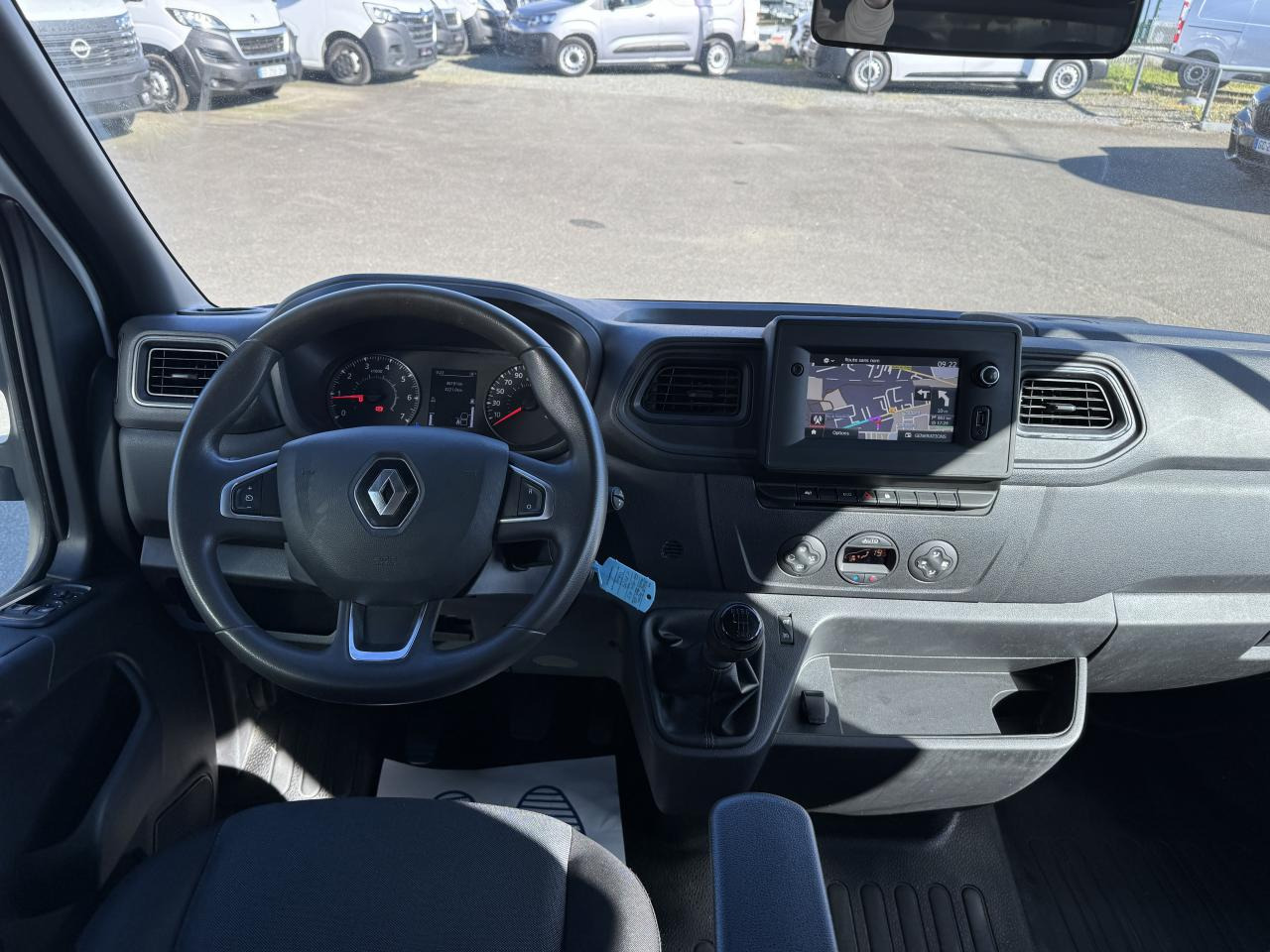 RENAULT MASTER 3T5 BENNE + COFFRE RJ DOUBLE CABINE 6 PL 2.3 DCI 130 CH CONFORT + GPS + REGUL + CLIM - Mali kamion kiper: slika RENAULT MASTER 3T5 BENNE + COFFRE RJ DOUBLE CABINE 6 PL 2.3 DCI 130 CH CONFORT + GPS + REGUL + CLIM - Mali kamion kiper RENAULT MASTER 3T5 BENNE + COFFRE RJ DOUBLE CABINE 6 PL 2.3 DCI 130 CH CONFORT + GPS + REGUL + CLIM - Mali kamion kiper: slika RENAULT MASTER 3T5 BENNE + COFFRE RJ DOUBLE CABINE 6 PL 2.3 DCI 130 CH CONFORT + GPS + REGUL + CLIM - Mali kamion kiper