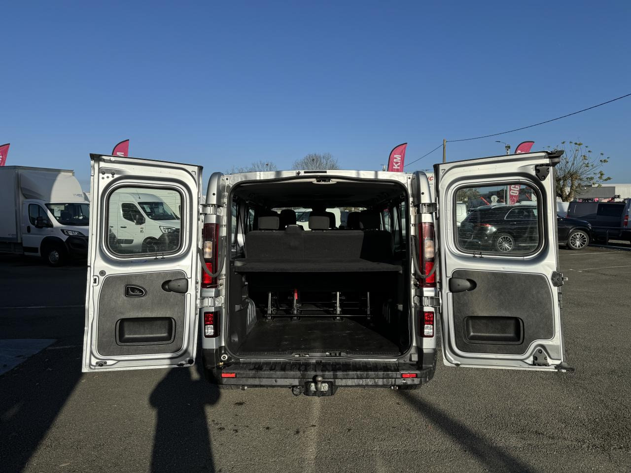 RENAULT Trafic L2 2.0 Energy dCi - 150 - S&S III COMBI Combi Zen L2H1 PHASE 3 - Dostavno vozilo s dvostrukom kabinom: slika RENAULT Trafic L2 2.0 Energy dCi - 150 - S&S III COMBI Combi Zen L2H1 PHASE 3 - Dostavno vozilo s dvostrukom kabinom RENAULT Trafic L2 2.0 Energy dCi - 150 - S&S III COMBI Combi Zen L2H1 PHASE 3 - Dostavno vozilo s dvostrukom kabinom: slika RENAULT Trafic L2 2.0 Energy dCi - 150 - S&S III COMBI Combi Zen L2H1 PHASE 3 - Dostavno vozilo s dvostrukom kabinom