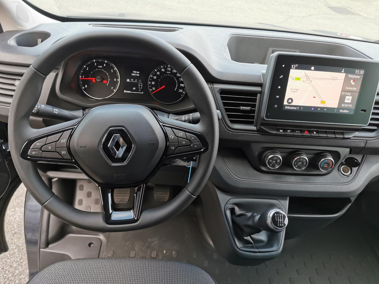 RENAULT Trafic L2 2.0 Energy dCi - 150 - S&S III COMBI Combi Zen L2H1 PHASE 3 - Minibus, Putnički kombi: slika RENAULT Trafic L2 2.0 Energy dCi - 150 - S&S III COMBI Combi Zen L2H1 PHASE 3 - Minibus, Putnički kombi RENAULT Trafic L2 2.0 Energy dCi - 150 - S&S III COMBI Combi Zen L2H1 PHASE 3 - Minibus, Putnički kombi: slika RENAULT Trafic L2 2.0 Energy dCi - 150 - S&S III COMBI Combi Zen L2H1 PHASE 3 - Minibus, Putnički kombi