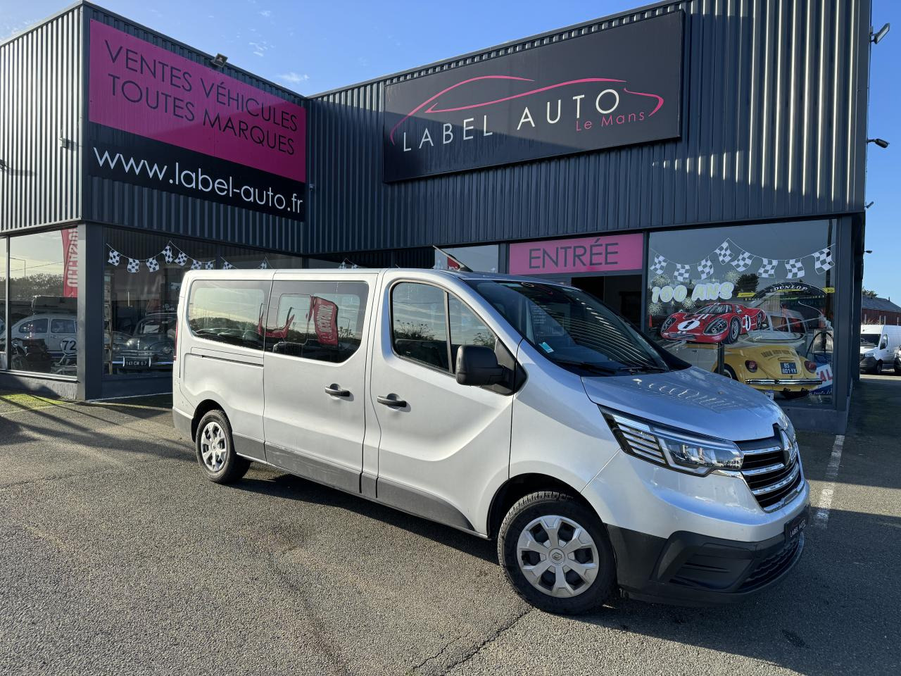 RENAULT Trafic L2 2.0 Energy dCi - 150 - S&S III COMBI Combi Zen L2H1 PHASE 3 - Dostavno vozilo s dvostrukom kabinom: slika RENAULT Trafic L2 2.0 Energy dCi - 150 - S&S III COMBI Combi Zen L2H1 PHASE 3 - Dostavno vozilo s dvostrukom kabinom RENAULT Trafic L2 2.0 Energy dCi - 150 - S&S III COMBI Combi Zen L2H1 PHASE 3 - Dostavno vozilo s dvostrukom kabinom: slika RENAULT Trafic L2 2.0 Energy dCi - 150 - S&S III COMBI Combi Zen L2H1 PHASE 3 - Dostavno vozilo s dvostrukom kabinom