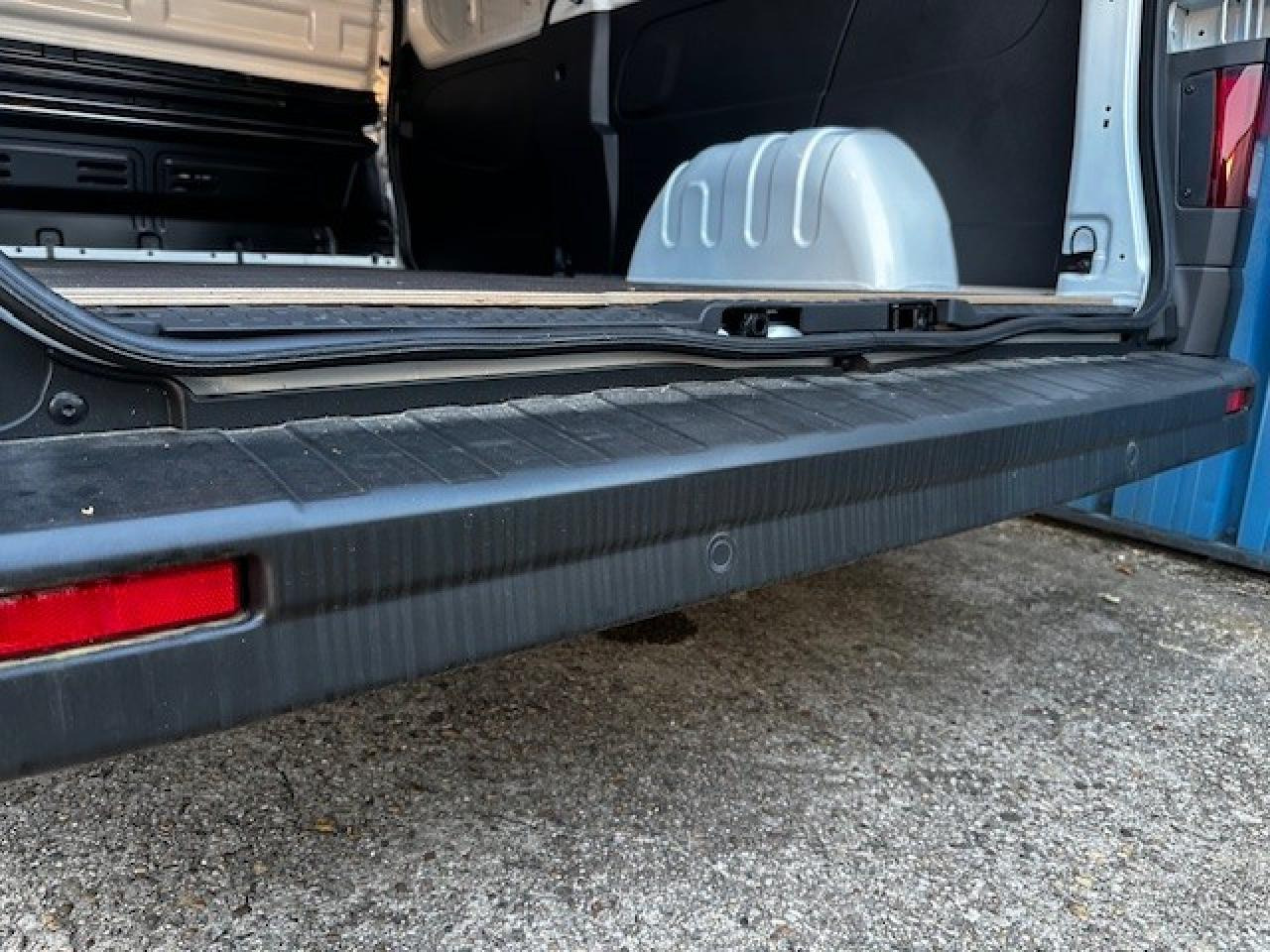 Novi Furgon RENAULT Trafic L2H1 3000 Kg 2.0 Blue dCi - 130 2024 III FOURGON Fourgon Advance L2H1 PHASE 3: slika Novi Furgon RENAULT Trafic L2H1 3000 Kg 2.0 Blue dCi - 130 2024 III FOURGON Fourgon Advance L2H1 PHASE 3 Novi Furgon RENAULT Trafic L2H1 3000 Kg 2.0 Blue dCi - 130 2024 III FOURGON Fourgon Advance L2H1 PHASE 3: slika Novi Furgon RENAULT Trafic L2H1 3000 Kg 2.0 Blue dCi - 130 2024 III FOURGON Fourgon Advance L2H1 PHASE 3