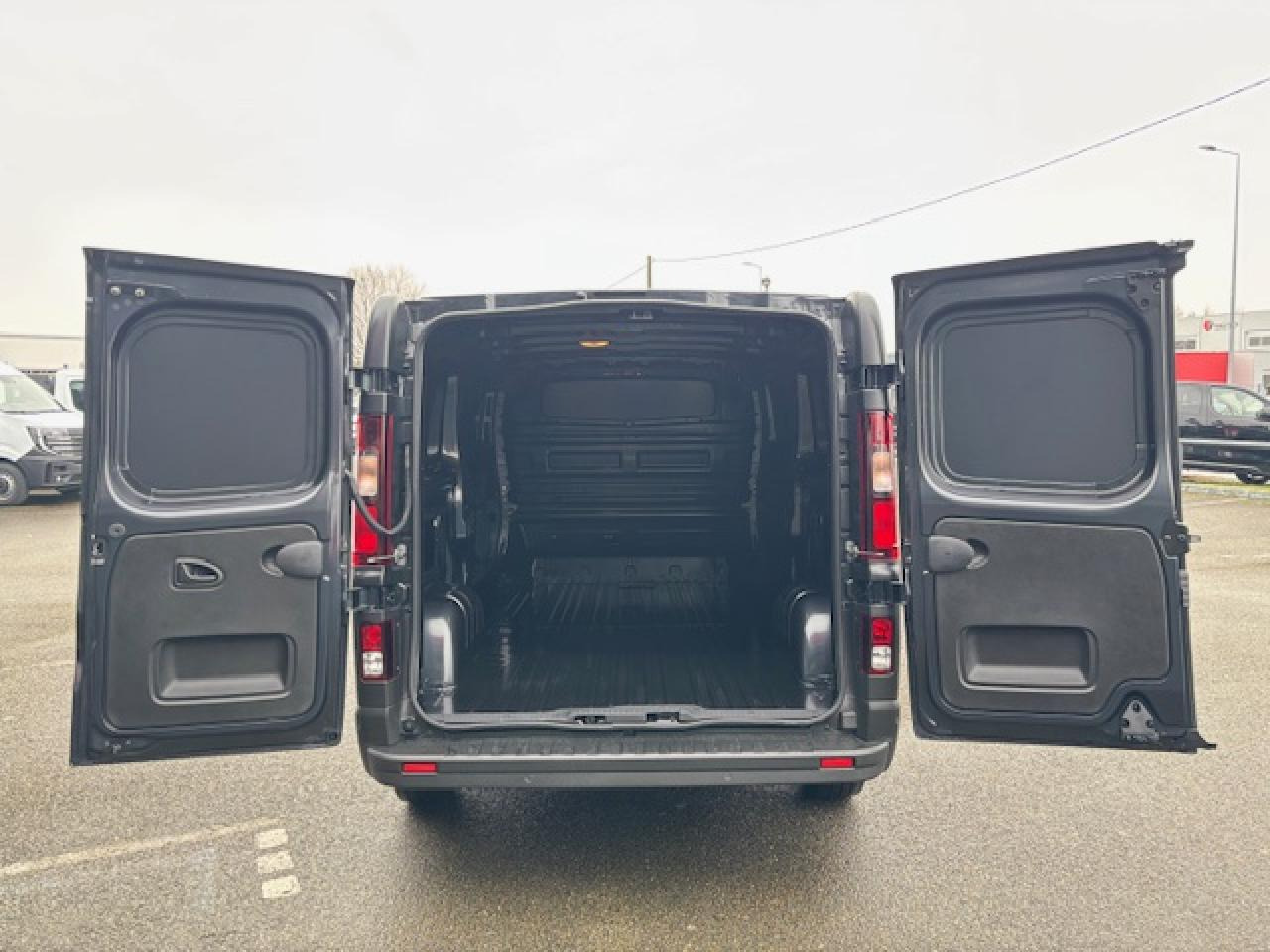 RENAULT Trafic L2H1 3000 Kg 2.0 Blue dCi - 150 2024 III FOURGON Fourgon Advance L2H1 PHASE 3 - Furgon: slika RENAULT Trafic L2H1 3000 Kg 2.0 Blue dCi - 150 2024 III FOURGON Fourgon Advance L2H1 PHASE 3 - Furgon RENAULT Trafic L2H1 3000 Kg 2.0 Blue dCi - 150 2024 III FOURGON Fourgon Advance L2H1 PHASE 3 - Furgon: slika RENAULT Trafic L2H1 3000 Kg 2.0 Blue dCi - 150 2024 III FOURGON Fourgon Advance L2H1 PHASE 3 - Furgon