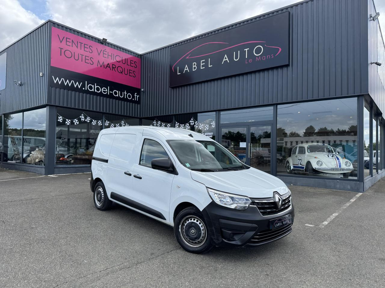 Renault Express 1.5 BLUE DCI 95CH CONFORT 22 - Mali kombi: slika Renault Express 1.5 BLUE DCI 95CH CONFORT 22 - Mali kombi Renault Express 1.5 BLUE DCI 95CH CONFORT 22 - Mali kombi: slika Renault Express 1.5 BLUE DCI 95CH CONFORT 22 - Mali kombi