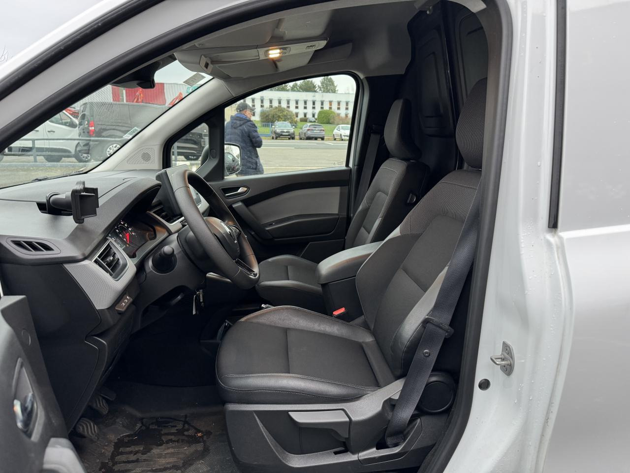 Renault Express 1.5 BLUE DCI 95CH CONFORT 22 - Mali kombi: slika Renault Express 1.5 BLUE DCI 95CH CONFORT 22 - Mali kombi Renault Express 1.5 BLUE DCI 95CH CONFORT 22 - Mali kombi: slika Renault Express 1.5 BLUE DCI 95CH CONFORT 22 - Mali kombi