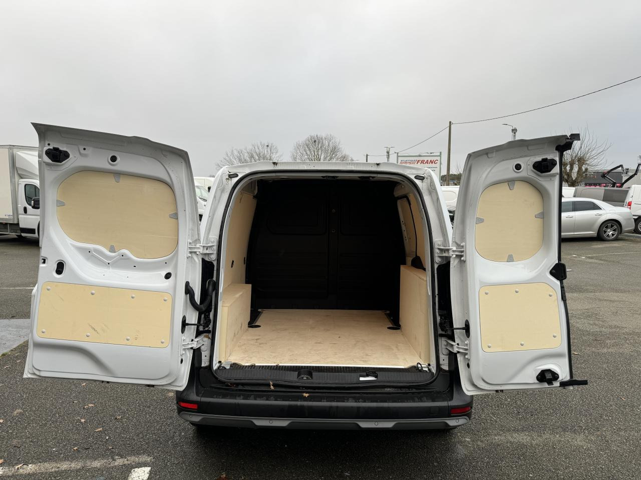 Renault Express 1.5 BLUE DCI 95CH CONFORT 22 - Mali kombi: slika Renault Express 1.5 BLUE DCI 95CH CONFORT 22 - Mali kombi Renault Express 1.5 BLUE DCI 95CH CONFORT 22 - Mali kombi: slika Renault Express 1.5 BLUE DCI 95CH CONFORT 22 - Mali kombi